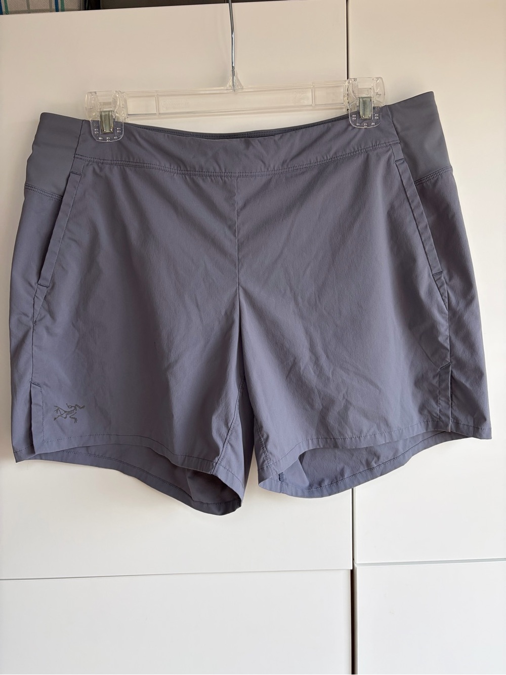Arc'teryx Women’s Slate Gray Active Shorts Size Large